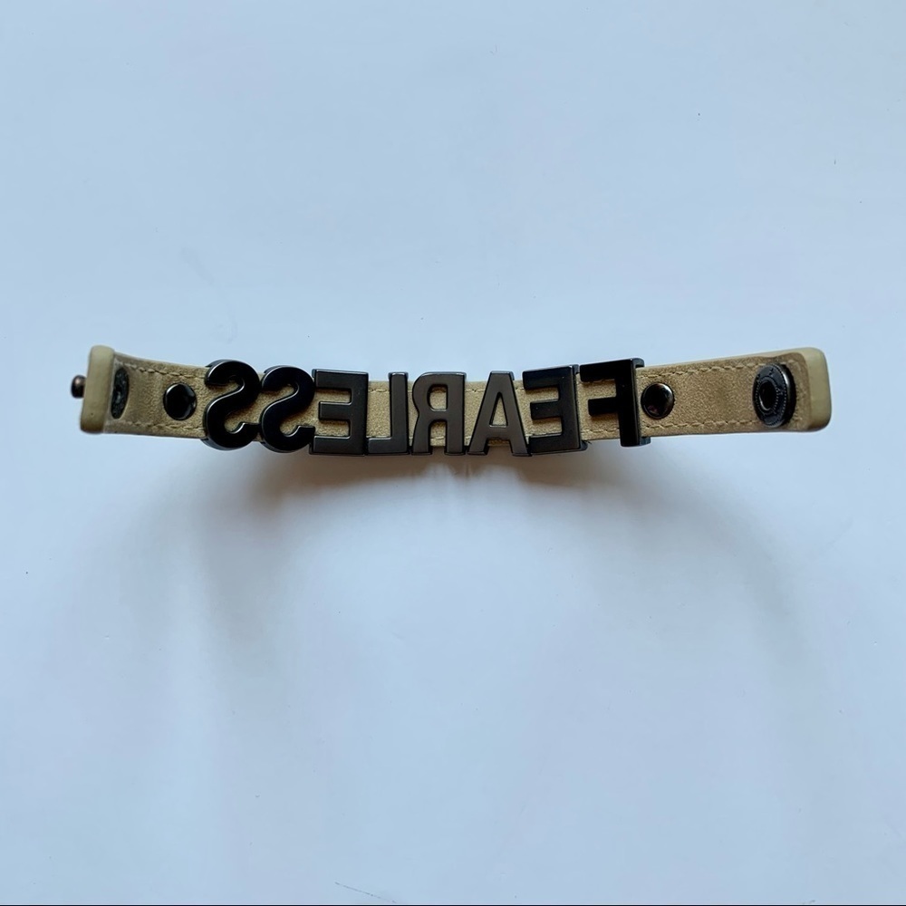 💸BCBGeneration Faux Leather Adjustable Snap Fearless Bracelet💸 - Picture 3 of 8